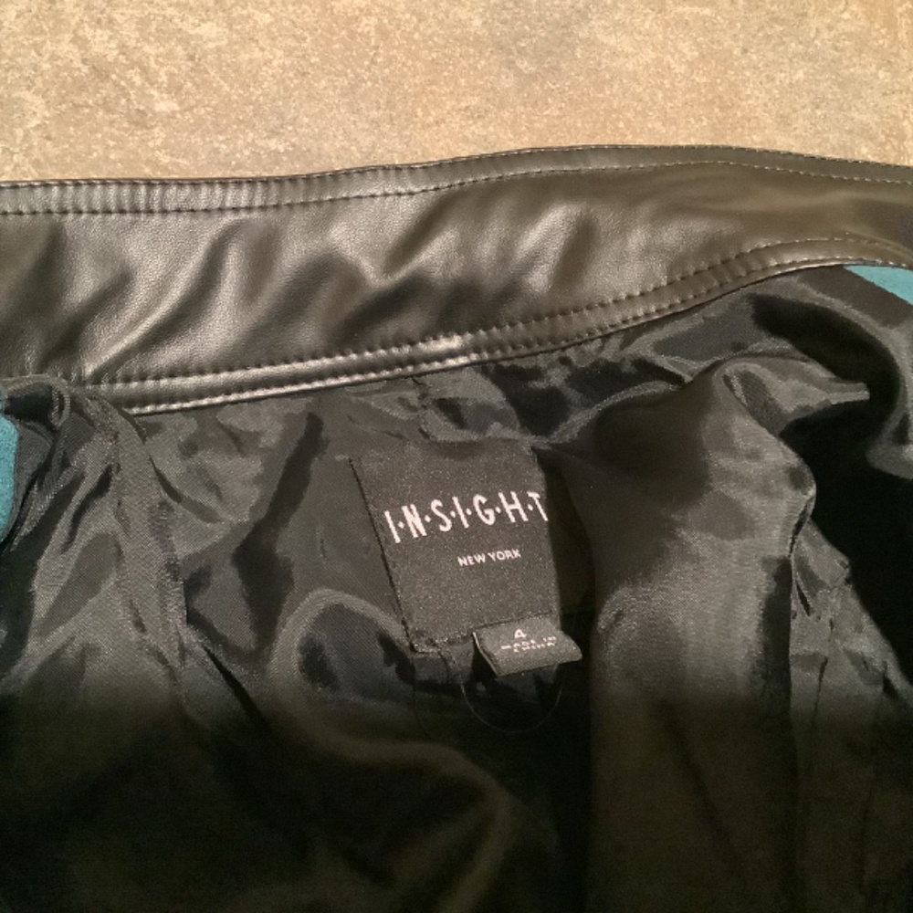 Insight size 2 jacket. - Picture 6 of 10